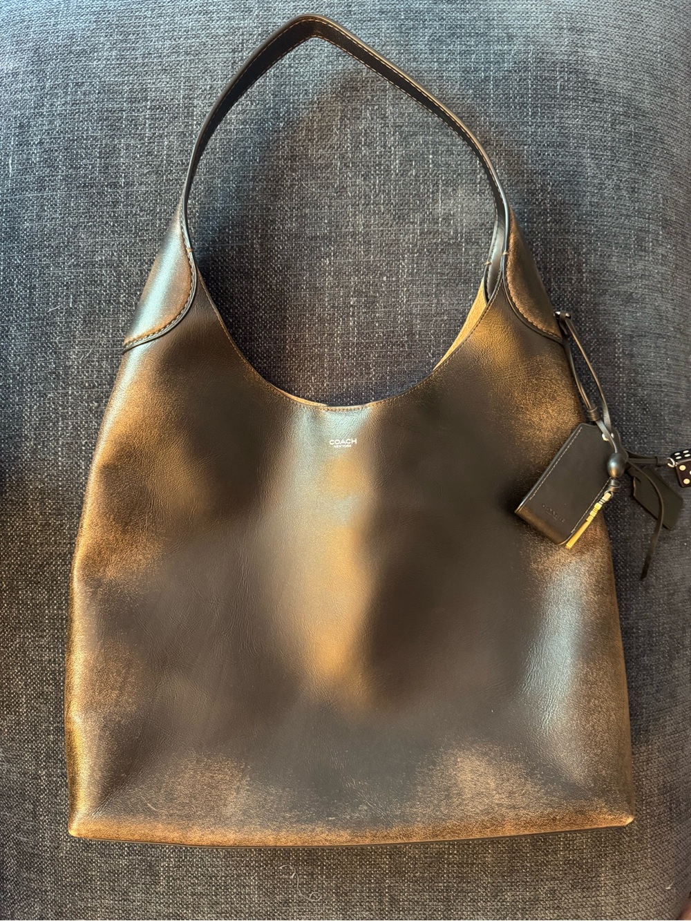 EUC Coach Brooklyn 39 in Loved Leather - Picture 2 of 3